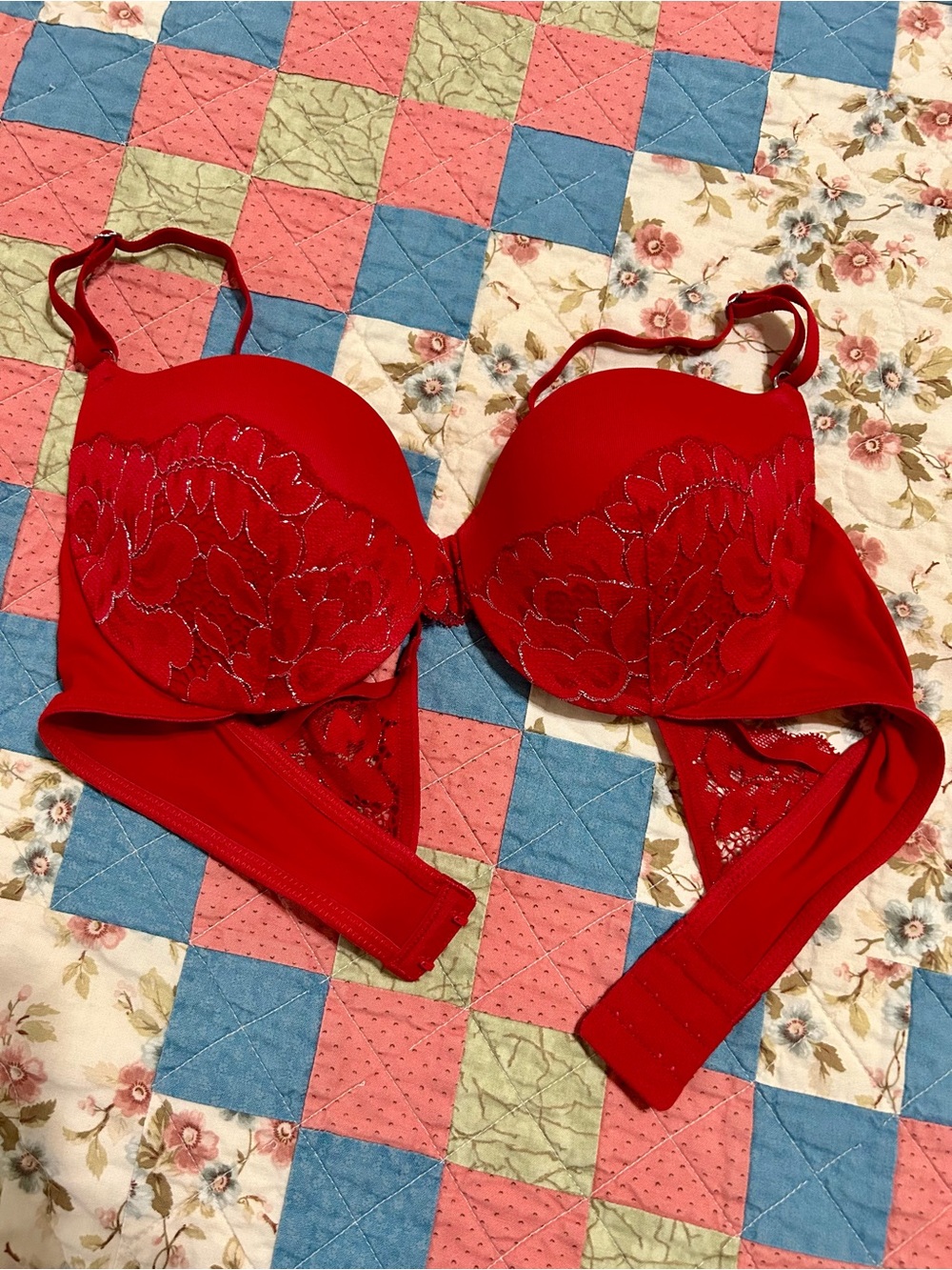 Maidenform Red Lace Embellished Push-Up Bra